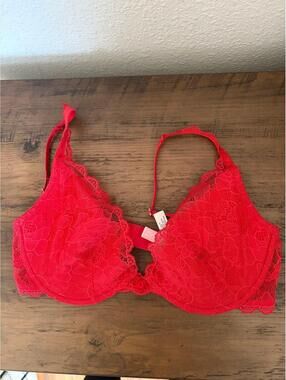 Victoria's Secret Very Sexy Red Lace bra size 36D push up without padding. Older